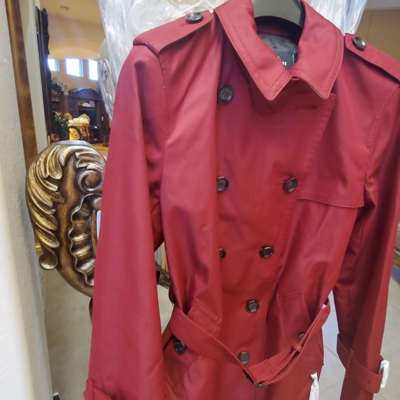 JUST SOLD ELSEWHERE ❣️COACH Trench Coat - Picture 7 of 16